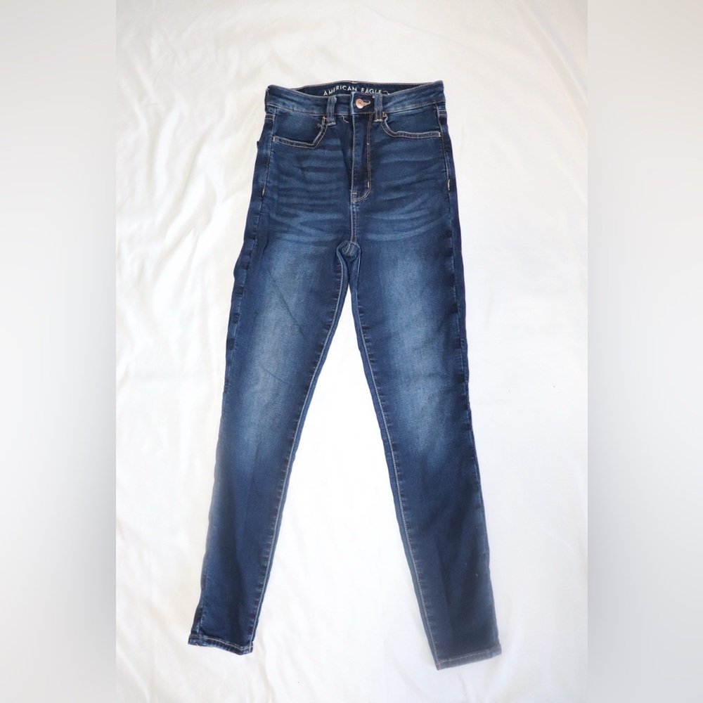 American Eagle Women’s Dark Wash Jeans